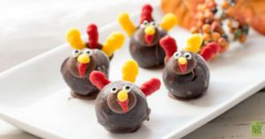 Thanksgiving dessert: perfectlyfree bites decorated as Turkeys